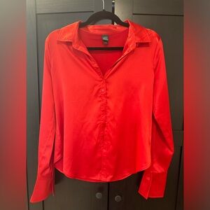 Red silk three button blouse. Size: Medium